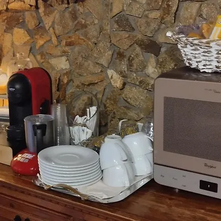Alojamento de Acomodação e Pequeno-almoço & Relax Eleinad Càbras