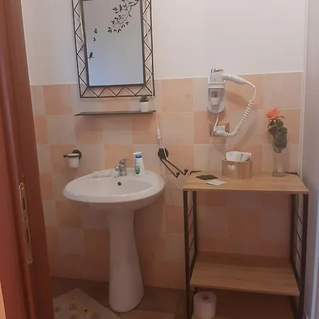 & Relax Eleinad Bed & Breakfast Cabras