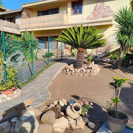 Bed and Breakfast & Relax Eleinad 4*